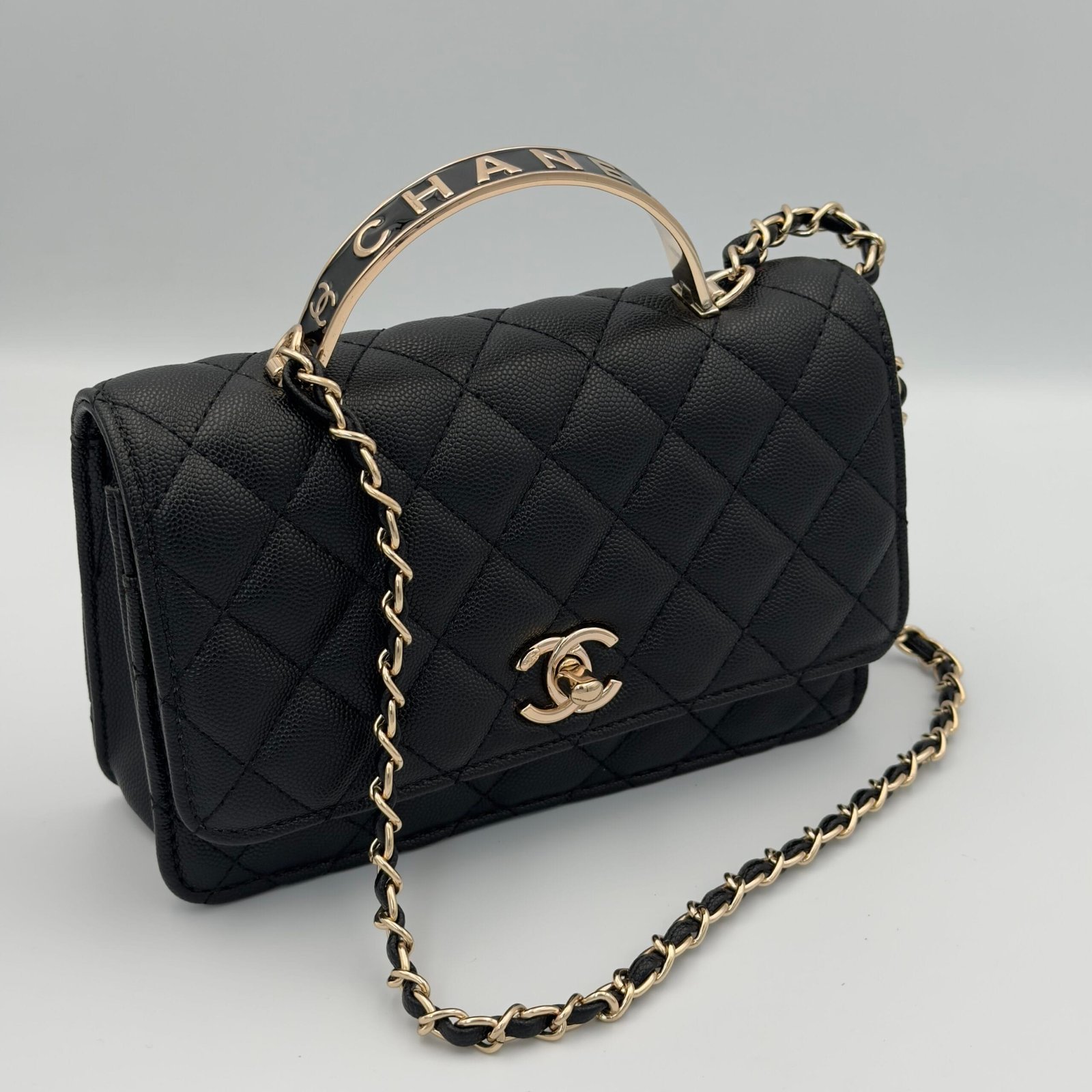 IMG_5478 Chanel jumbo caviar 20cm avec poignée Noir – Image 1