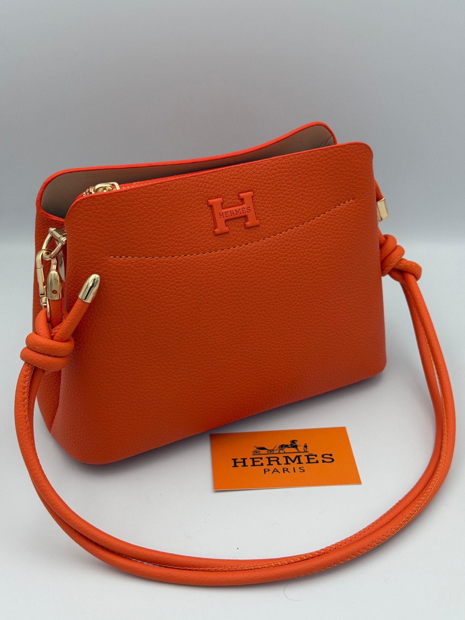 IMG_4768 HERMES BONDOLIER 20CM Orange – Image 1