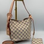 LV  ALL IN BB 25CM Beige crevette